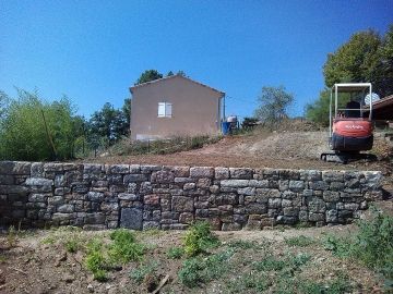 Création d'un mur de soutènement à Mercuer en Ardèche